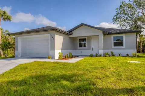 102 Arrow Ln, Rotonda West, FL 33947