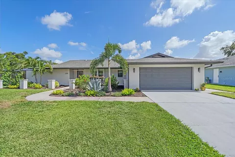 4396 Pasadena Cir, Sarasota, FL 34233