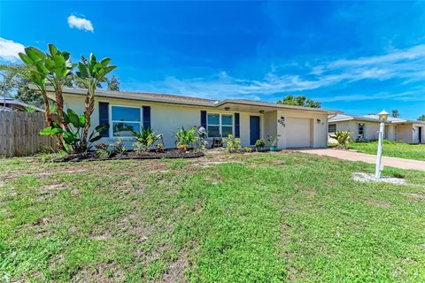 8321 43rd Ave W, Bradenton, FL 34209