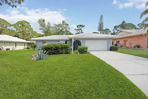 307 Rubens Dr, Nokomis, FL 34275