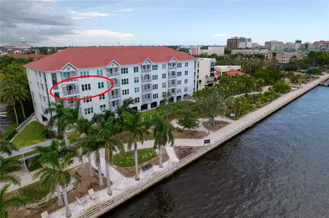 210 3rd St W #8308, Bradenton, FL 34205