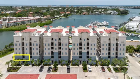 501 Tamiami Trl N #201, Venice, FL 34285