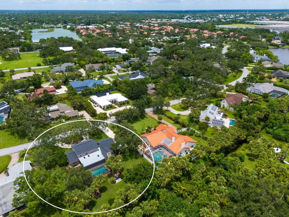 View/Area - 3632 Beneva Oaks Blvd, Sarasota, FL 34238 photo 1 of 7