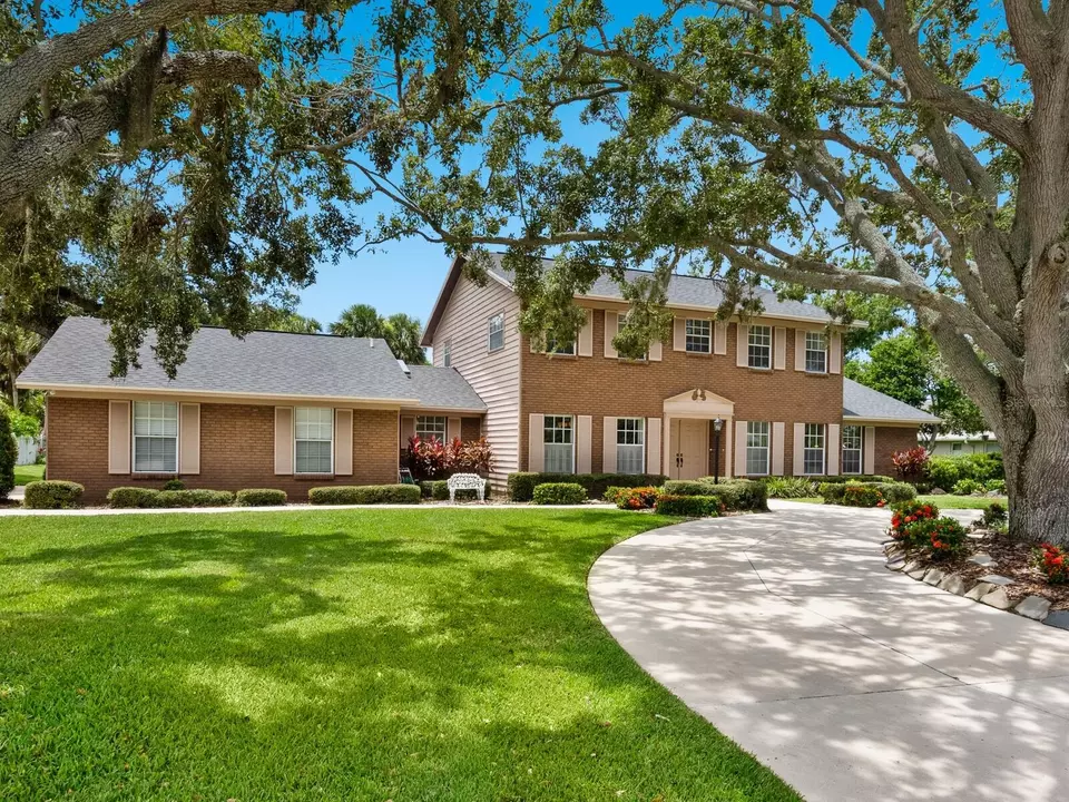 Exterior - 3632 Beneva Oaks Blvd, Sarasota, FL 34238 photo 13 of 15