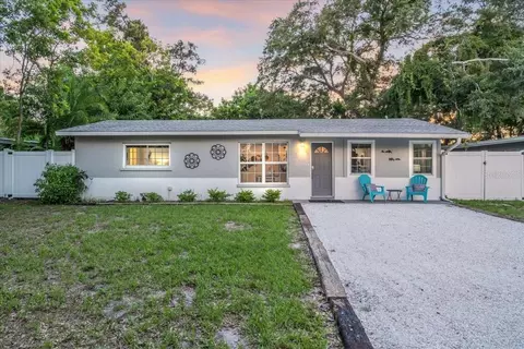 946 Charlotte Ave, Sarasota, FL 34237