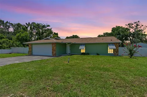 9543 Rockhill Rd, Thonotosassa, FL 33592