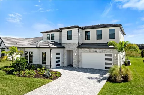 2592 Waterfront Cir, Sarasota, FL 34240
