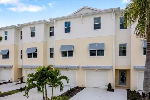 9992 Key Haven Rd, Seminole, FL 33777