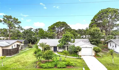 408 67th Ave W, Bradenton, FL 34207