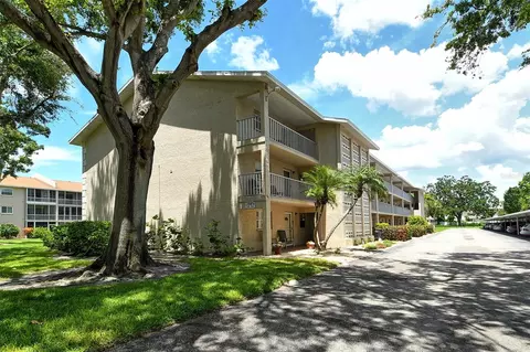 3985 Maceachen Blvd #224, Sarasota, FL 34233
