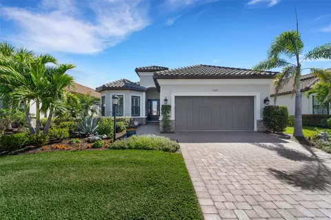 5469 Lampiasi St, Sarasota, FL 34238