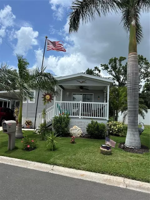 21 Shady Ln, Palmetto, FL 34221