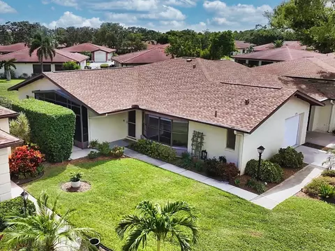 3109 Vivienda Blvd #37, Bradenton, FL 34207