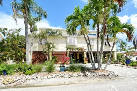 701 Marbury Ln, Longboat Key, FL 34228