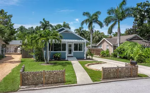 1744 Irving St, Sarasota, FL 34236