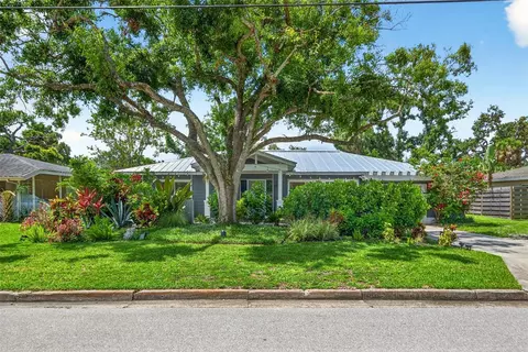 2460 Hillview St, Sarasota, FL 34239