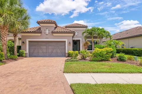 5596 Cantucci St, Nokomis, FL 34275