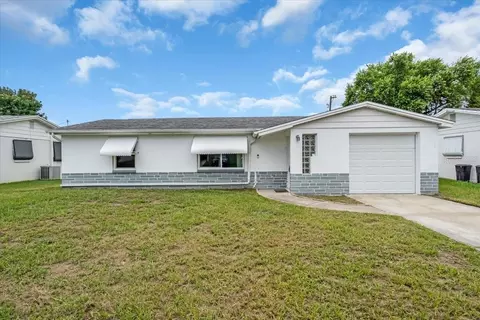 5401 Mac Arthur Ave, New Port Richey, FL 34652