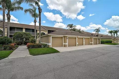 5240 Hyland Hills Ave #1425, Sarasota, FL 34241