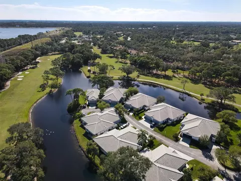 5662 Long Common Cir #8, Sarasota, FL 34235