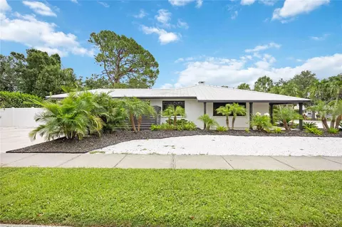 2105 Hibiscus St, Sarasota, FL 34239