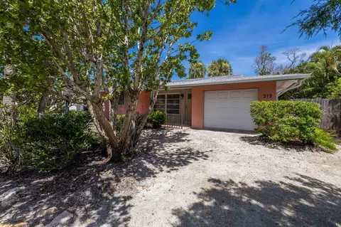 212 71st St, Holmes Beach, FL 34217