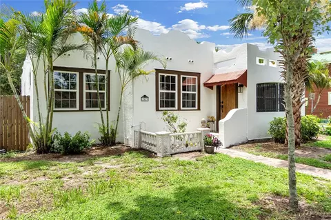 2523 11th Ave W, Bradenton, FL 34205