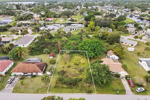 4477 Harrington St, Port Charlotte, FL 33948