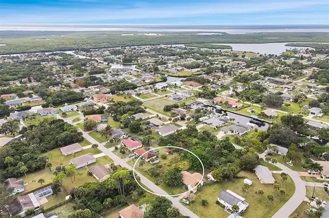 4477 Harrington St, Port Charlotte, FL 33948