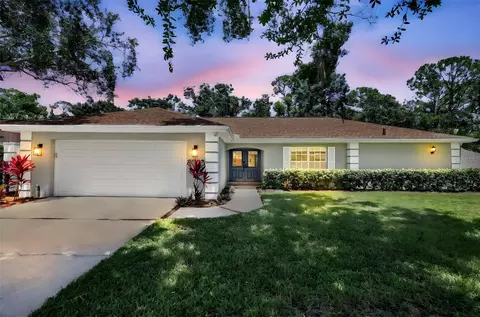 8003 Conservatory Dr, Sarasota, FL 34243