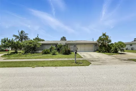 326 Mann Ave SE, Port Charlotte, FL 33952