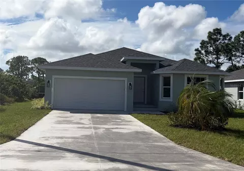 152 White Pine Dr, Rotonda West, FL 33947