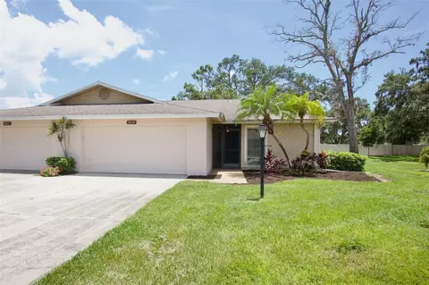 3518 Wilkinson Woods Dr #11, Sarasota, FL 34231