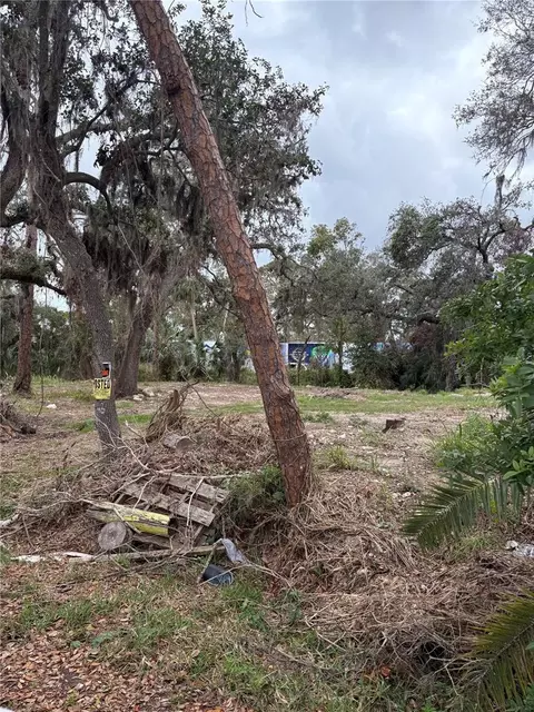 1622 51st Ave E, Bradenton, FL 34203