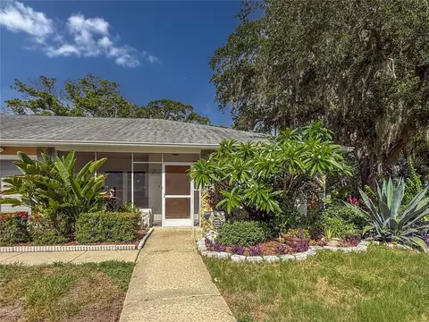8606 Gold Pine Dr, Port Richey, FL 34668