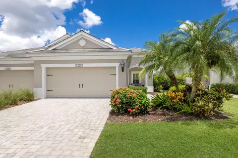 2111 Crystal Lake Trl, Bradenton, FL 34211