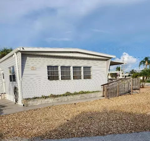 6519 Dakota St, Bradenton, FL 34207