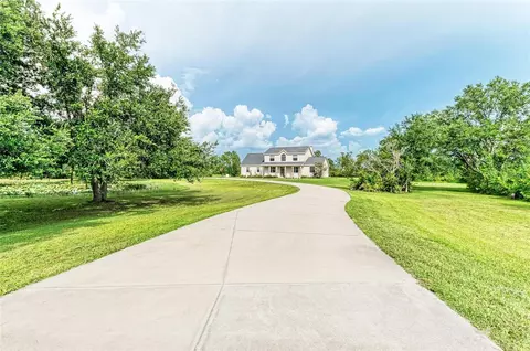 8331 241st St E, Myakka City, FL 34251