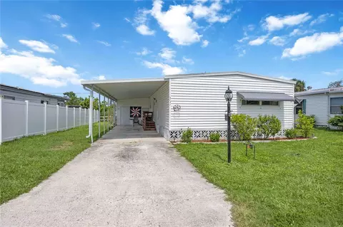 5131 W 11th St W, Bradenton, FL 34207