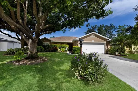 6115 68th Dr E, Palmetto, FL 34221