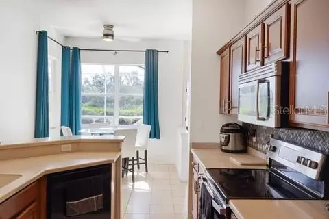 Kitchen - 4138 Noble Pl, Parrish, FL 34219 photo 2 of 2