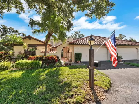 7261 Golf Pointe Way, Sarasota, FL 34243