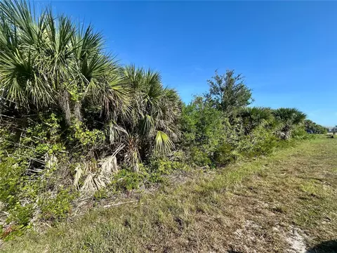 10039 Alvarez St, Port Charlotte, FL 33981