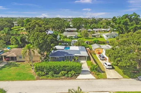 2154 Bougainvillea St, Sarasota, FL 34239