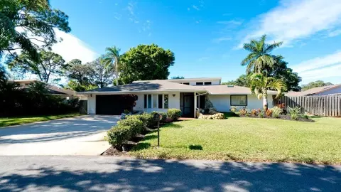 2208 79th St W, Bradenton, FL 34209