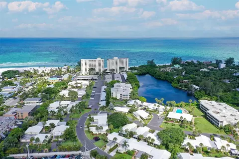 199 Whispering Sands Dr #105, Sarasota, FL 34242