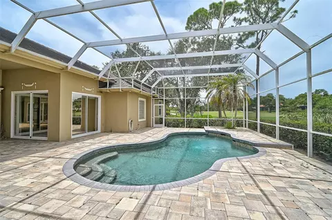 Exterior - 852 Macewen Dr, Osprey, FL 34229 photo 6 of 13