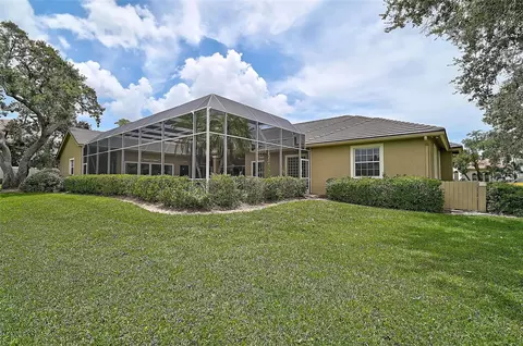Exterior - 852 Macewen Dr, Osprey, FL 34229 photo 9 of 13