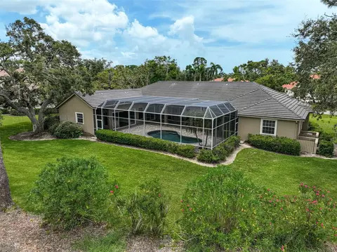 Exterior - 852 Macewen Dr, Osprey, FL 34229 photo 2 of 13