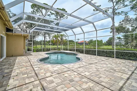 Exterior - 852 Macewen Dr, Osprey, FL 34229 photo 7 of 13